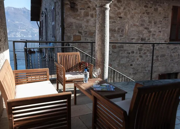 Casa Pina - Menaggio by LoveComo